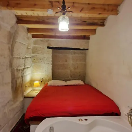 King Solomon Palace Bed and breakfast