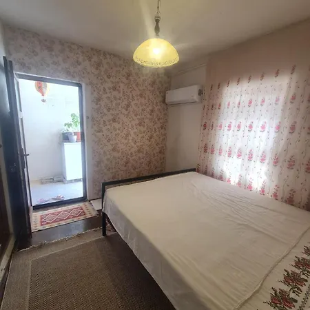 King Solomon Palace Bed and breakfast *