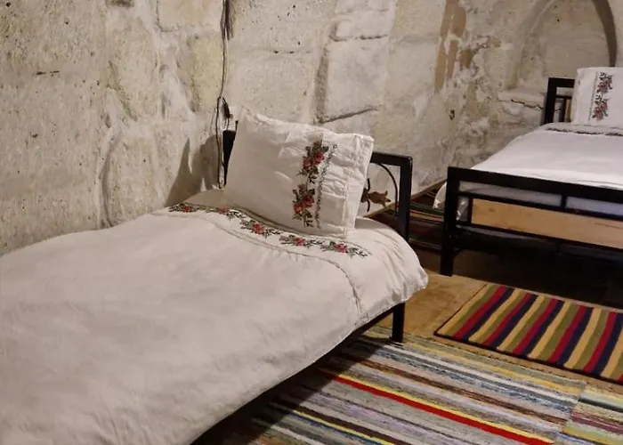 King Solomon Palace * Аванос