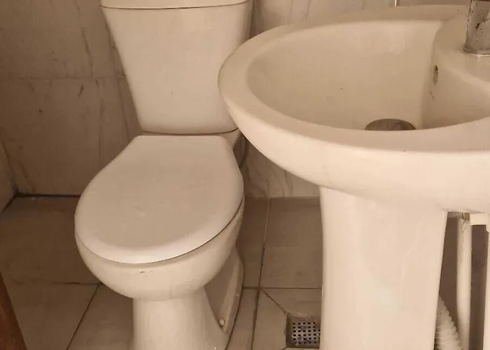 Alojamento de Acomodação e Pequeno-almoço King Solomon Palace *